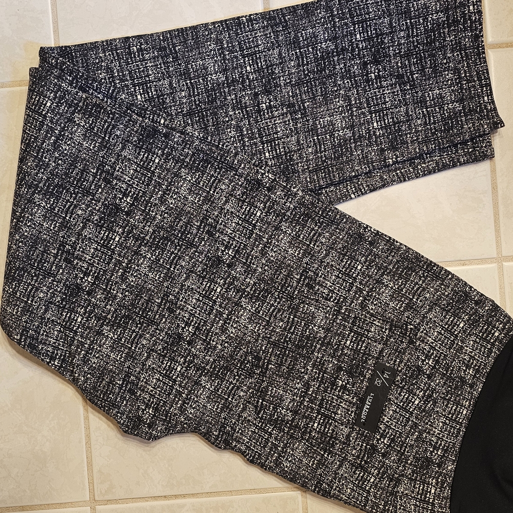 Liverpool Maternity NWT Monochrome Textured